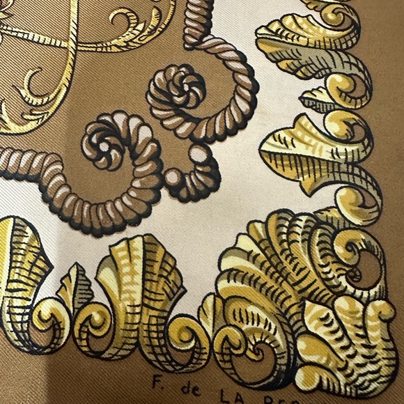 HERMES ❤️🌟 “LUDOVICUS MAGNUS” SILK SCARF HAND-ROLLED EDGES W/ BOX⭐️ - Picture 5 of 6